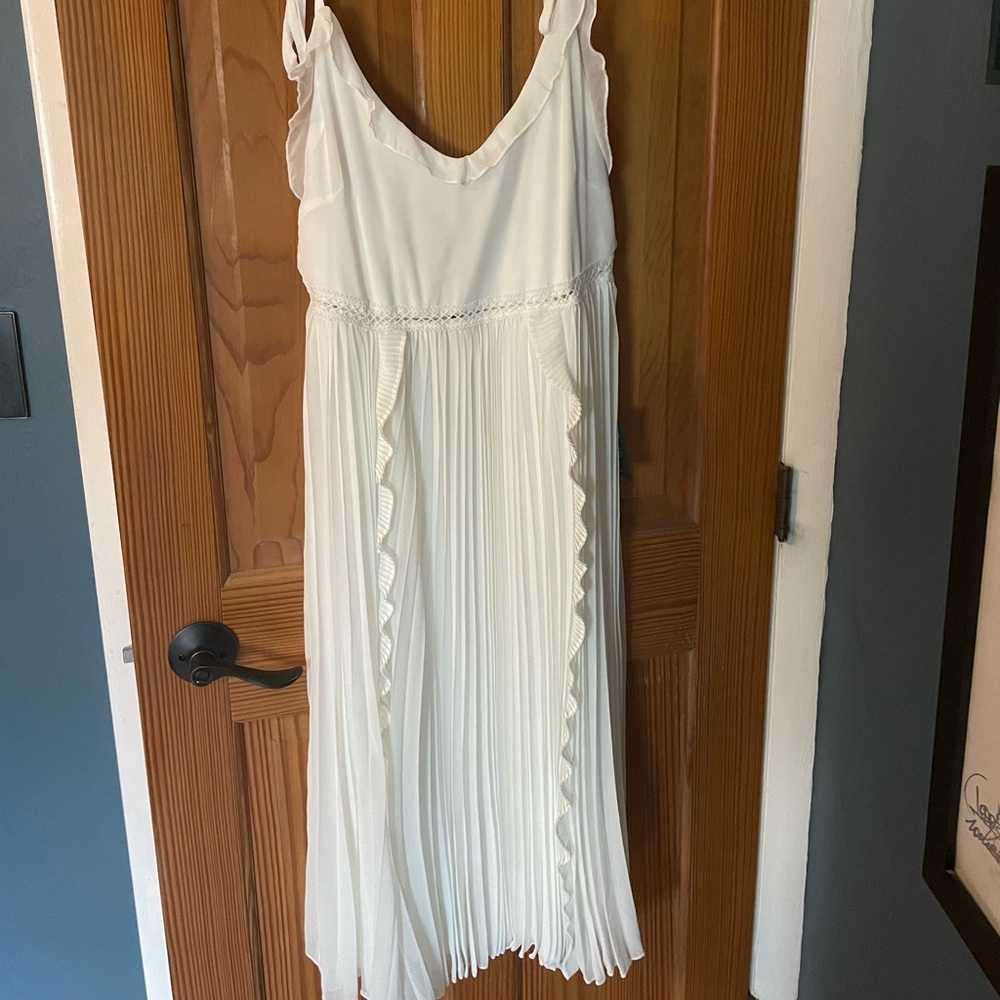 White Lulus Spaghetti Strapped Ruffled Midi Dress